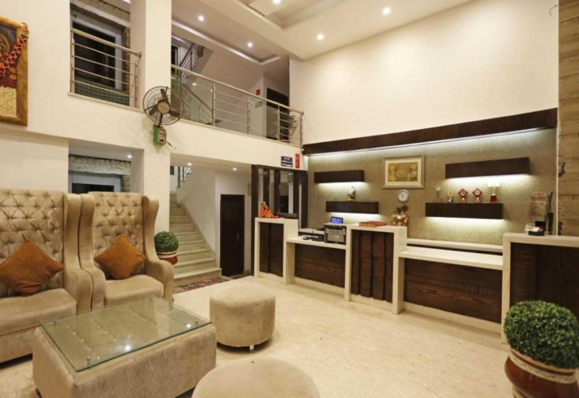Hotel Embassy Near Rk Ashram Metro نيودلهي المظهر الخارجي الصورة
