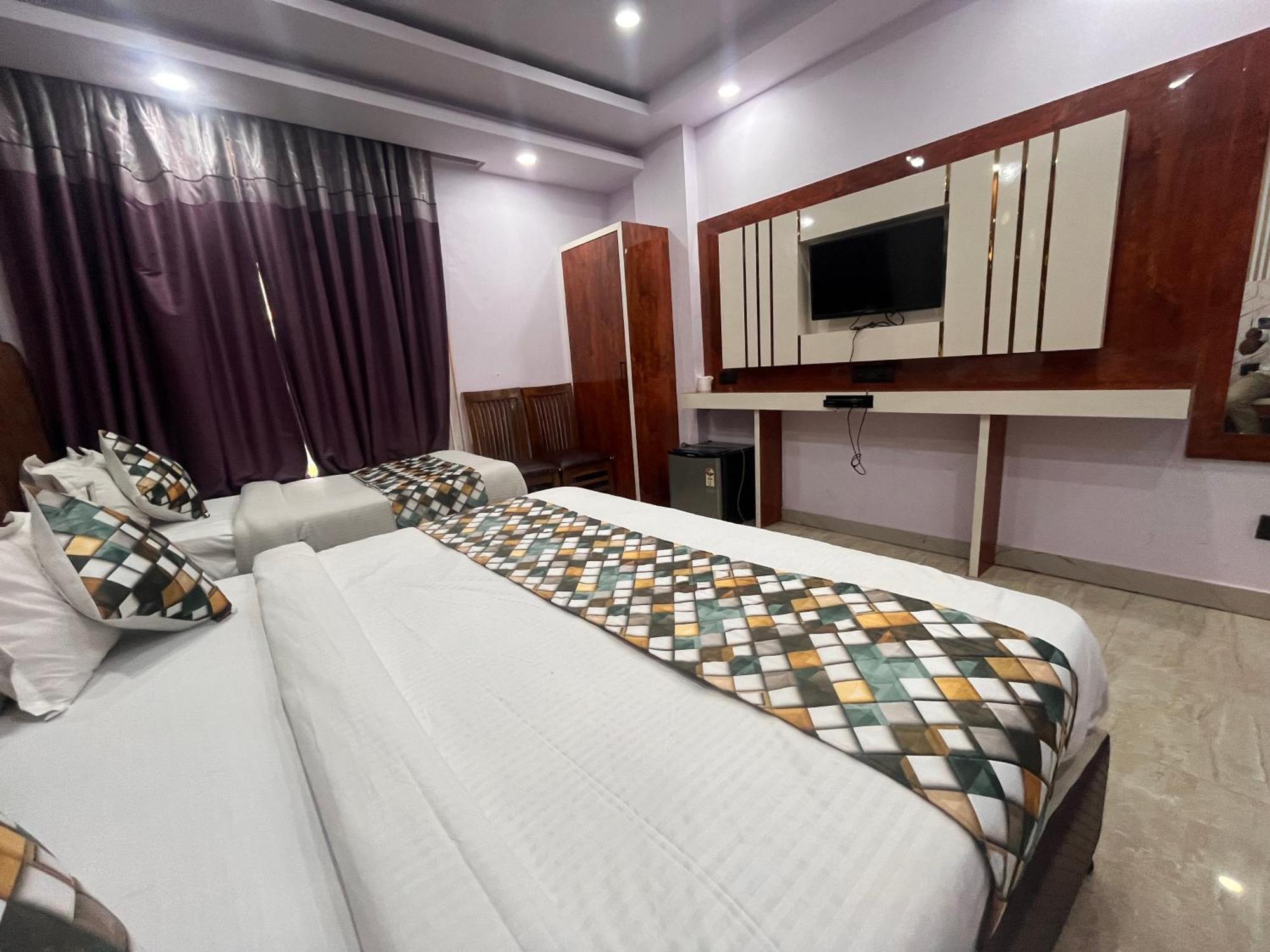 Hotel Embassy Near Rk Ashram Metro نيودلهي المظهر الخارجي الصورة