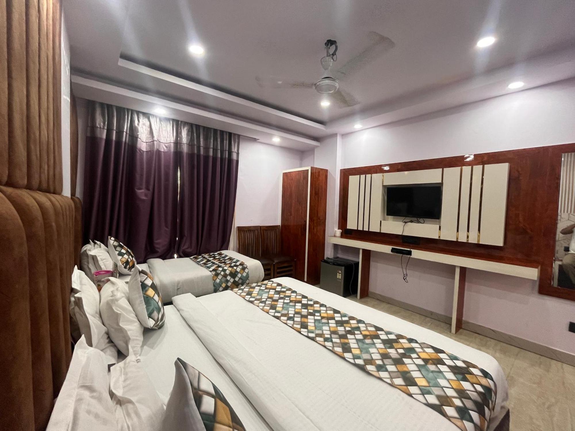 Hotel Embassy Near Rk Ashram Metro نيودلهي المظهر الخارجي الصورة