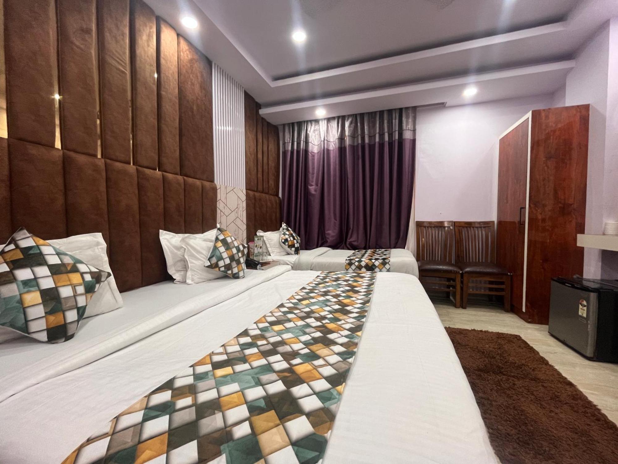 Hotel Embassy Near Rk Ashram Metro نيودلهي المظهر الخارجي الصورة