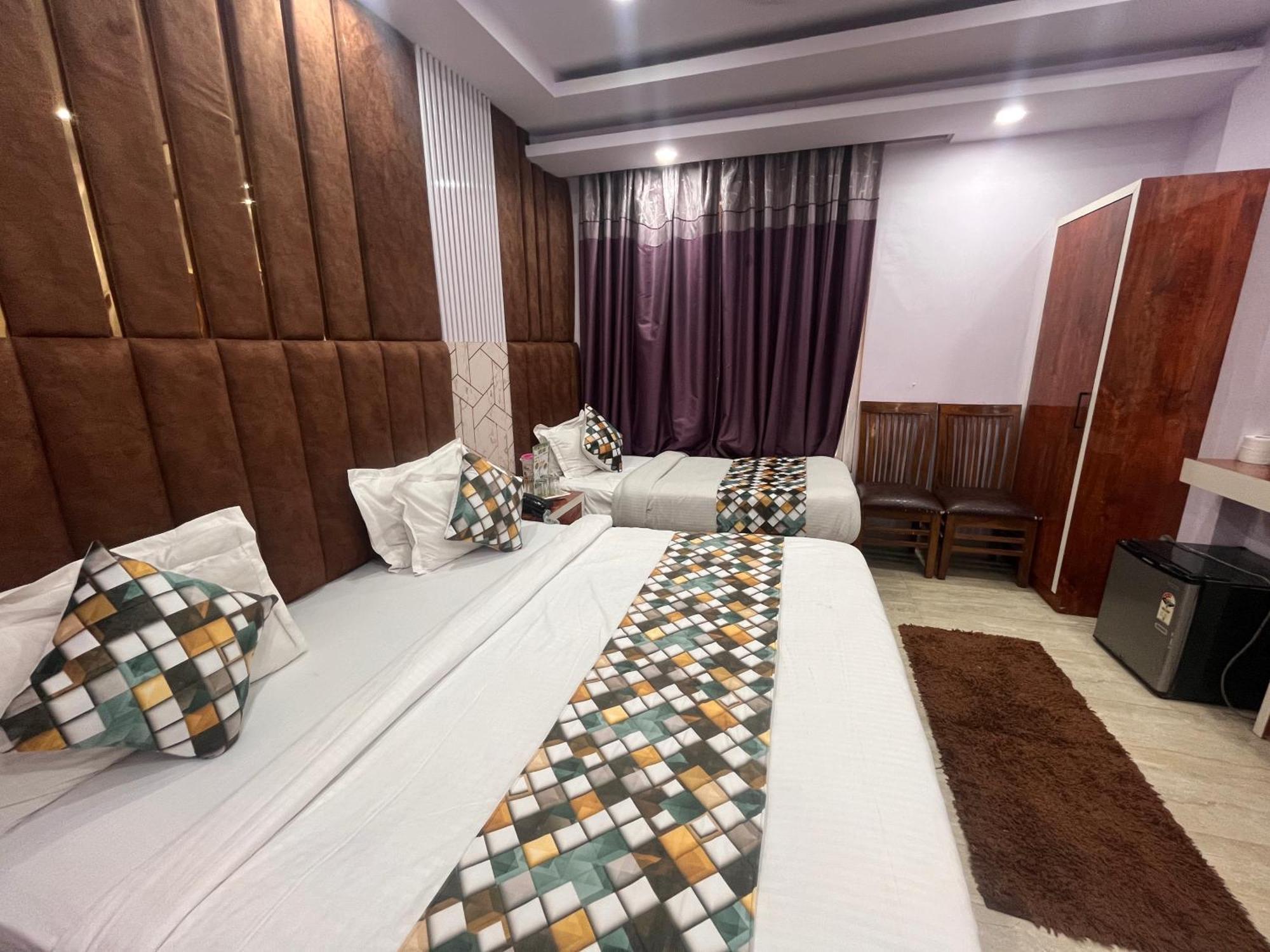 Hotel Embassy Near Rk Ashram Metro نيودلهي المظهر الخارجي الصورة