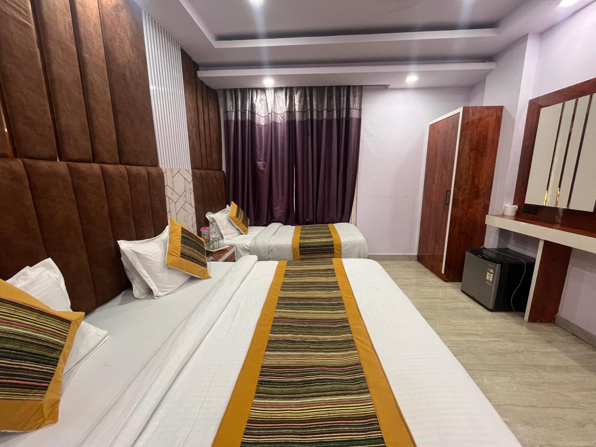 Hotel Embassy Near Rk Ashram Metro نيودلهي المظهر الخارجي الصورة