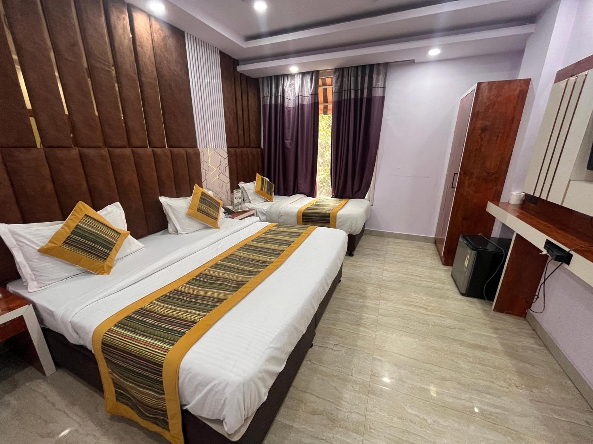 Hotel Embassy Near Rk Ashram Metro نيودلهي المظهر الخارجي الصورة