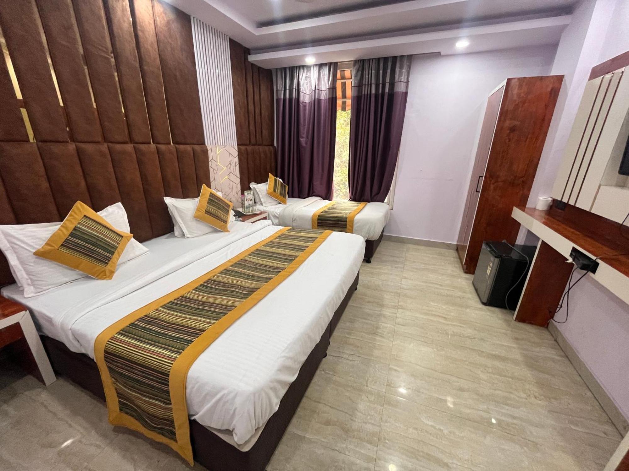 Hotel Embassy Near Rk Ashram Metro نيودلهي المظهر الخارجي الصورة